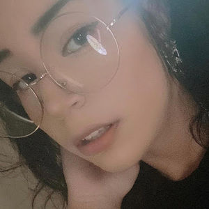 Meet your Posher, Gia